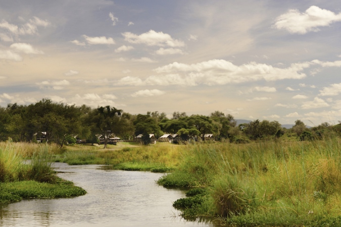 Blick auf Zambesiriver und Dorf